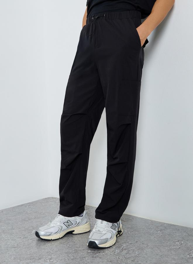 ستايلي بنطلون كارجو رجالي بقصة مريحة بتصميم ستريت وير - Image 1